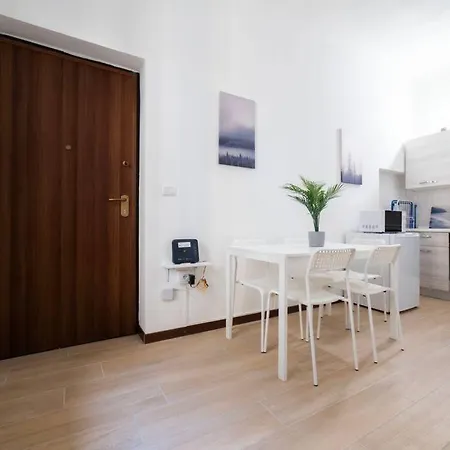 Apartment 4 Stops From The Center Milan