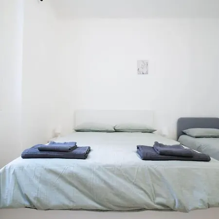 Apartment 4 Stops From The Center Milan